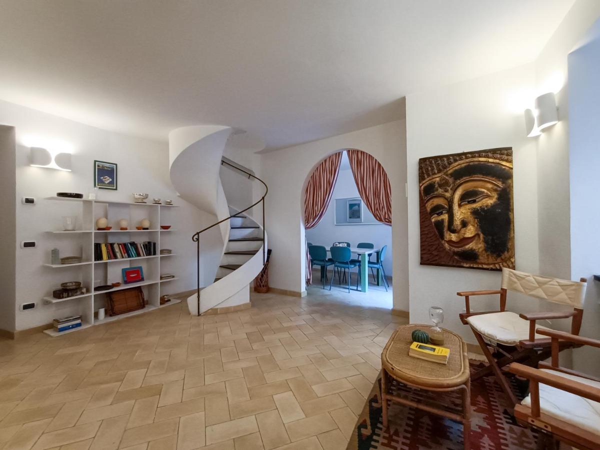 Altido Villa Milva With Car Park Beside The Beach Paraggi Exteriör bild